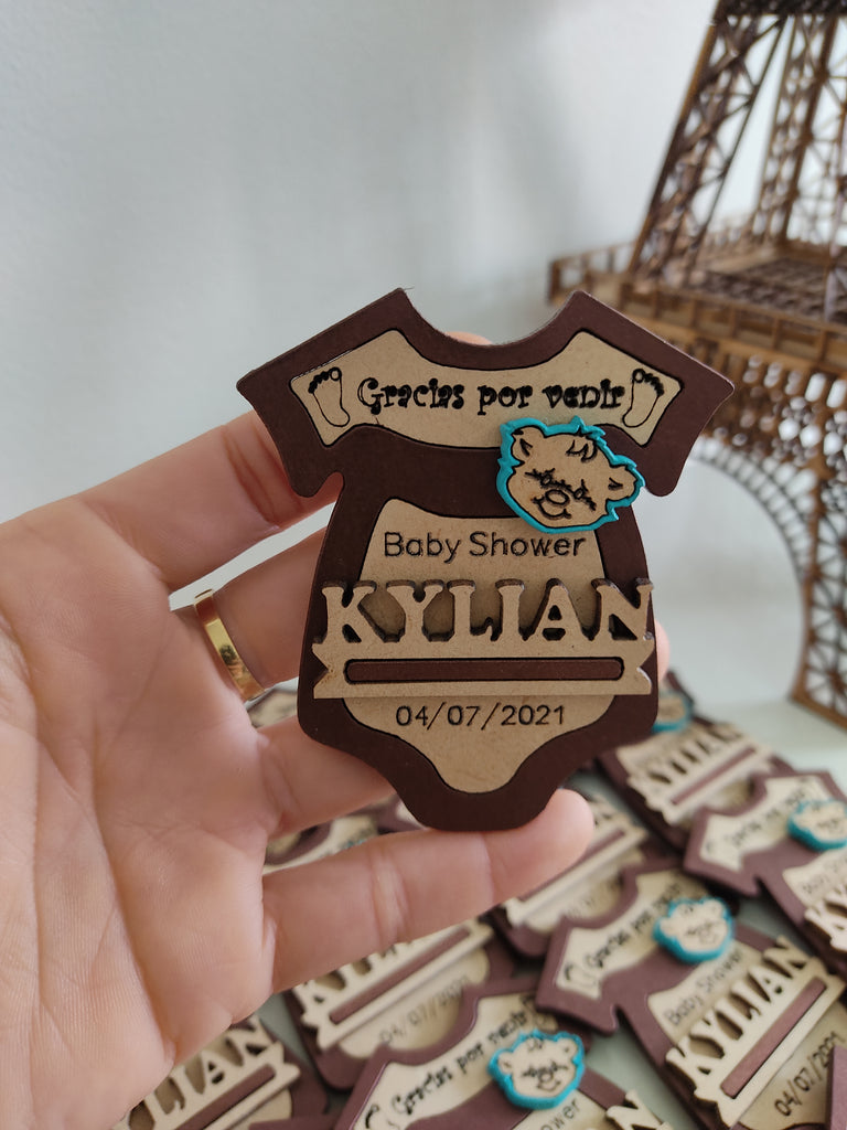 Recuerdo / Recuerdos para Baby Shower Camisa Imantada / MDF / Corte Láser